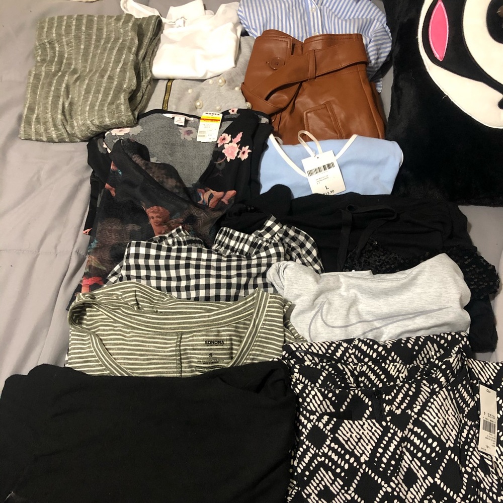 14 piece lot Women’s clothing!!!
